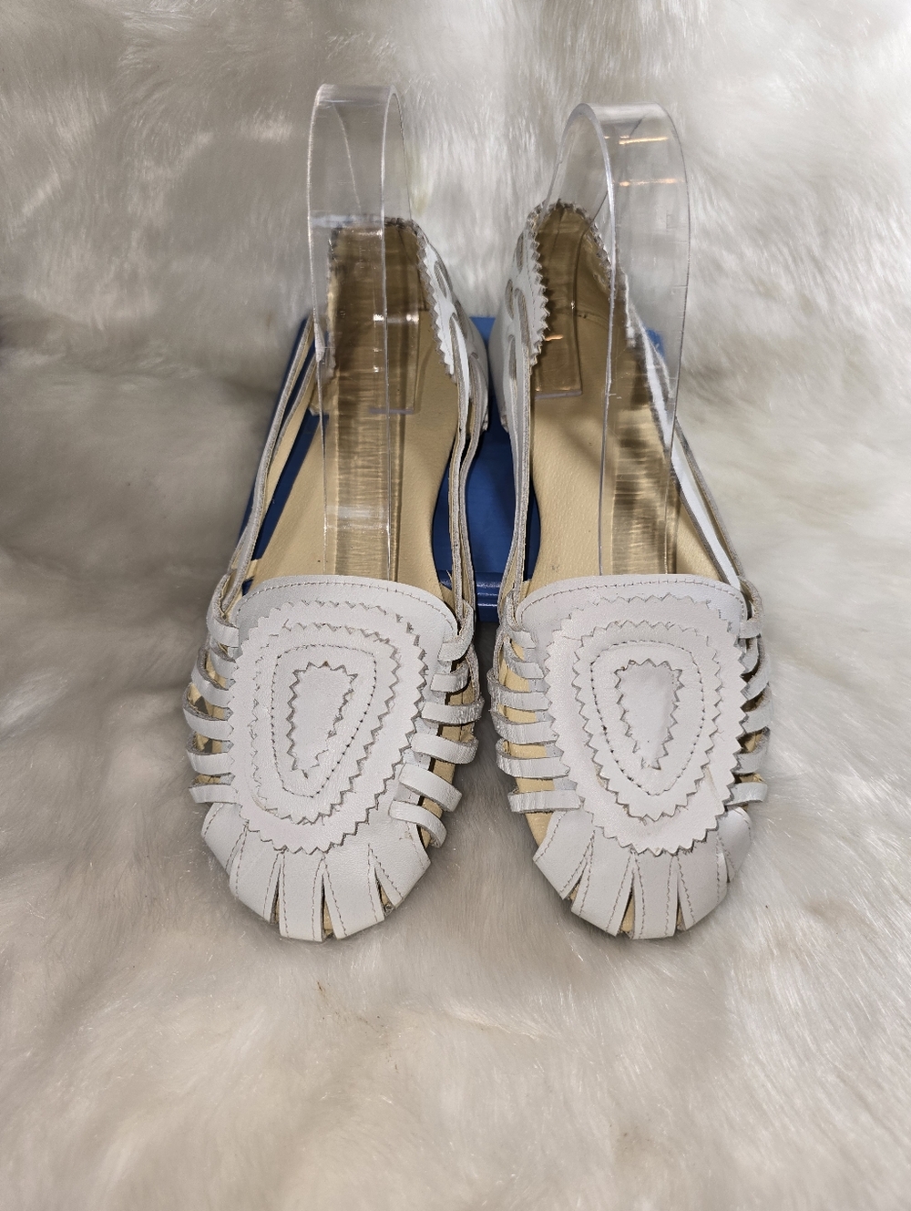 Bebe White Leather Huarache Slip-on Sandals - Picture 3 of 10